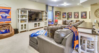Home w/ Golf Course, Mountain Views & EV Charging!