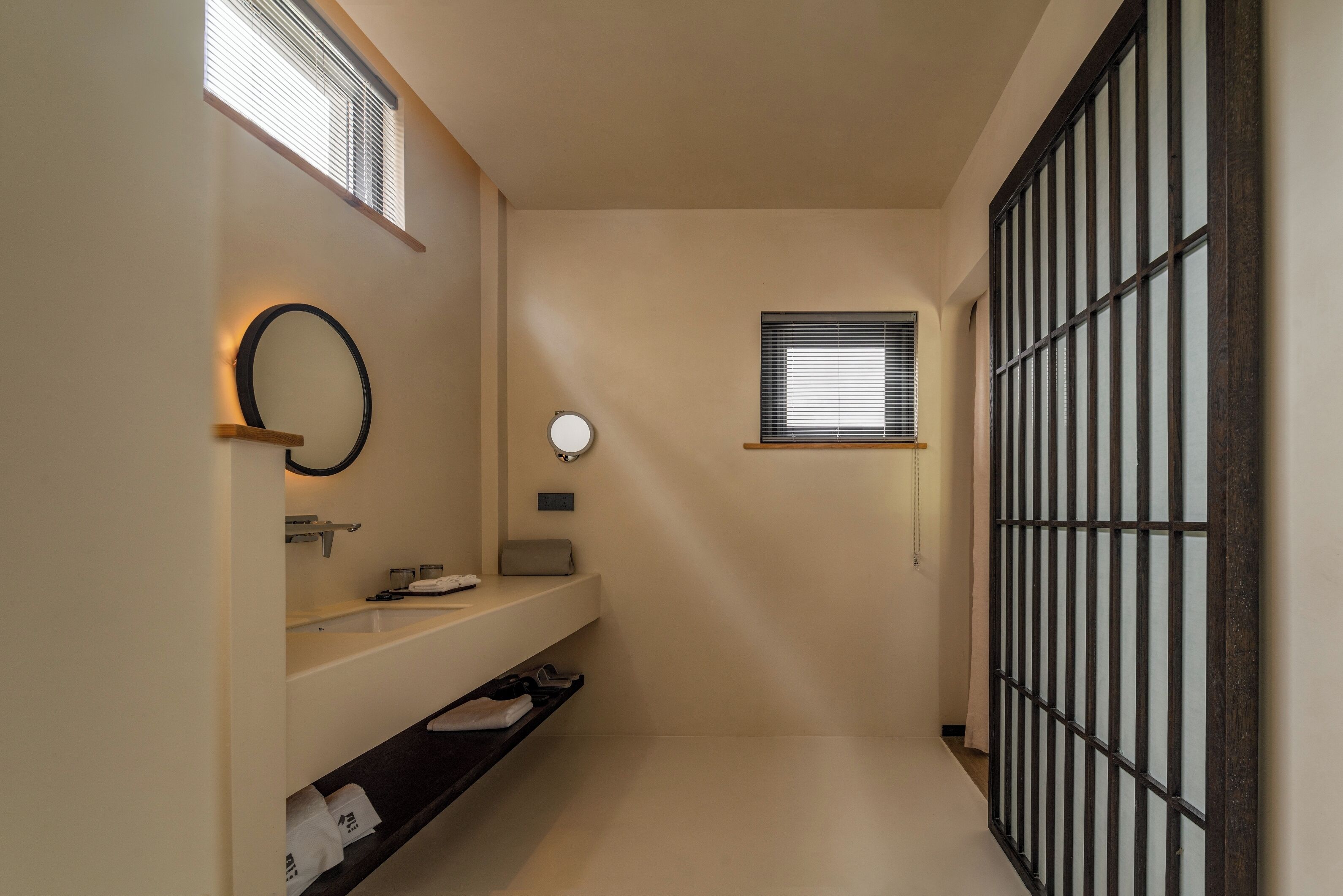 Basic Double Room Single Use, Garden View | Bathroom | Slippers, soap, shampoo, toilet paper