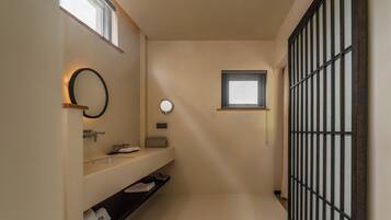 Basic Double Room Single Use, Garden View | Bathroom | Slippers, soap, shampoo, toilet paper