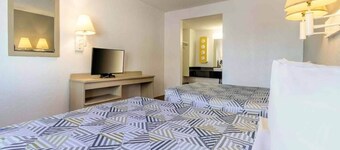 2 queen size-sängar | Hayward