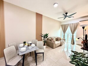 Elite Apartment, 2 Bedrooms, Non Smoking, City View | Dining - ICC Luxury Suites Ipoh By Grab A Stay (Ipoh)