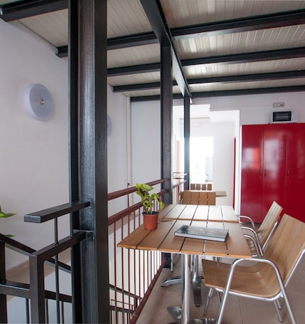 Pura Vida by Nest Hostel