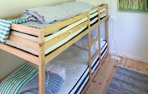 4 slaapkamers, een strijkplank/strijkijzer, gratis wifi