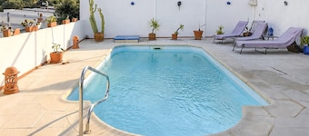 Cozy home in El Castillo de las Gua