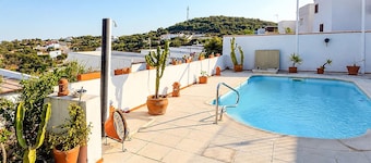 Cozy home in El Castillo de las Gua