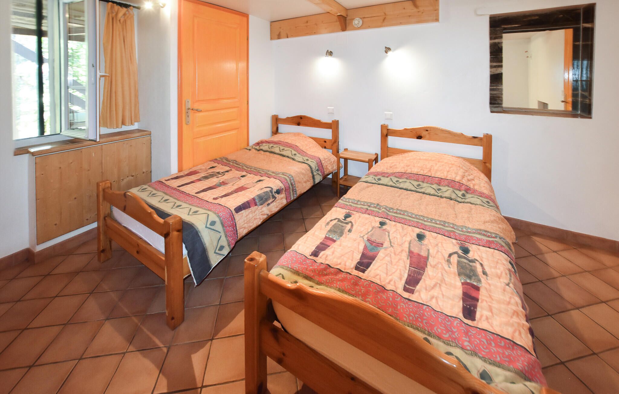 3 habitaciones, cuna de viaje y wifi gratis 