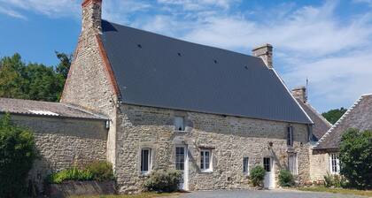 Stunning home in SAINT-GERMAIN-DU-PERT with WiFi