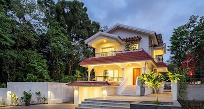 Staymaster Caetano-3BR Villa with Pool