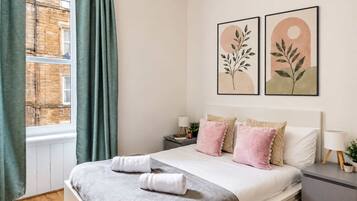 2 bedrooms, desk, iron/ironing board, travel cot