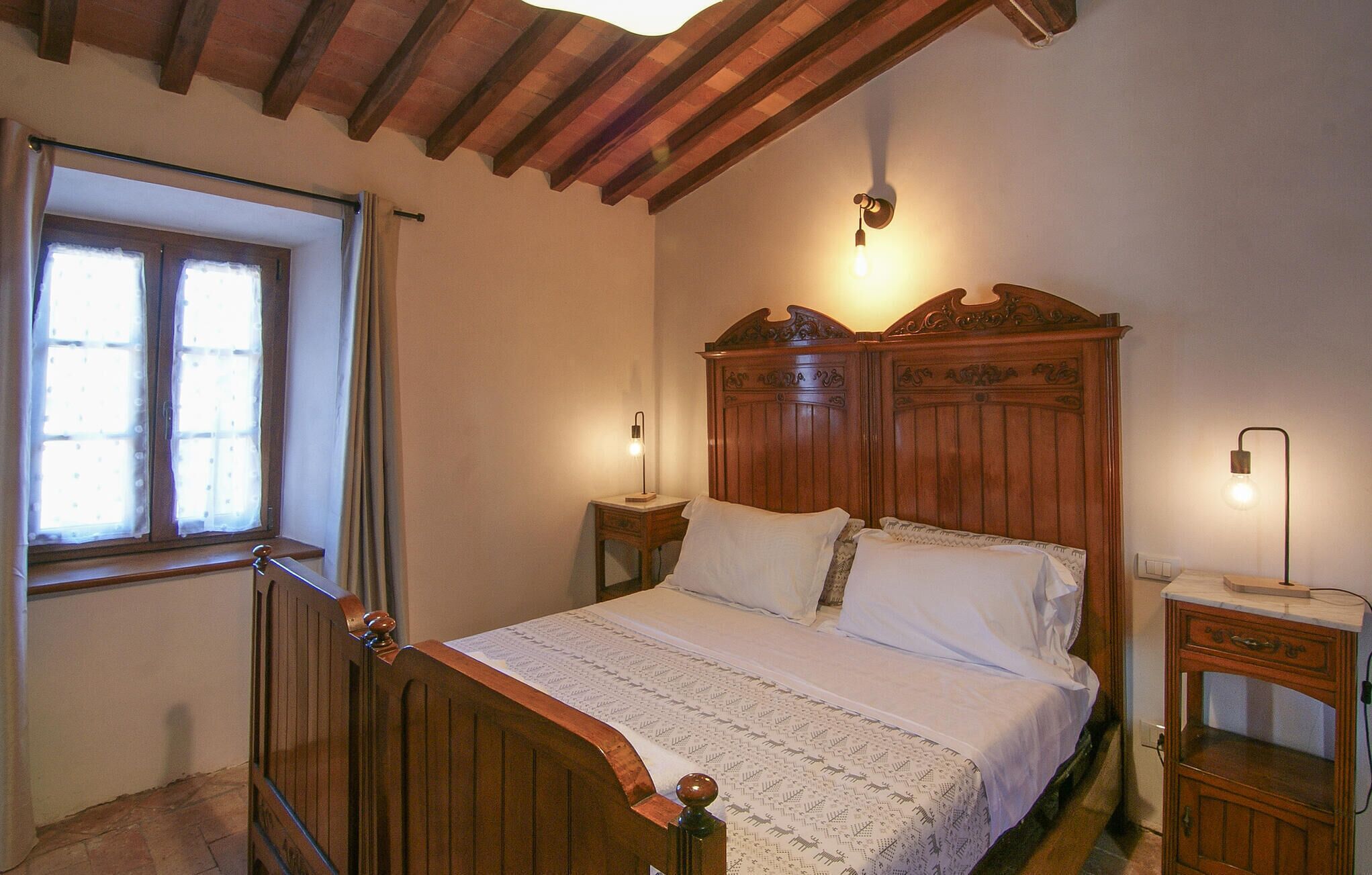 2 bedrooms, iron/ironing board, travel crib, WiFi (free)