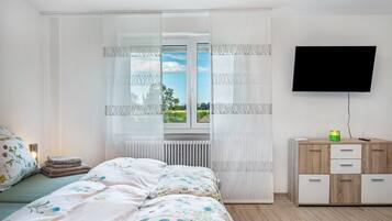 1 bedroom, WiFi, bed sheets