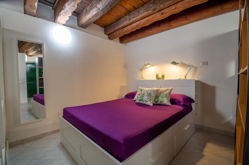 Sotto la Torre Apartment