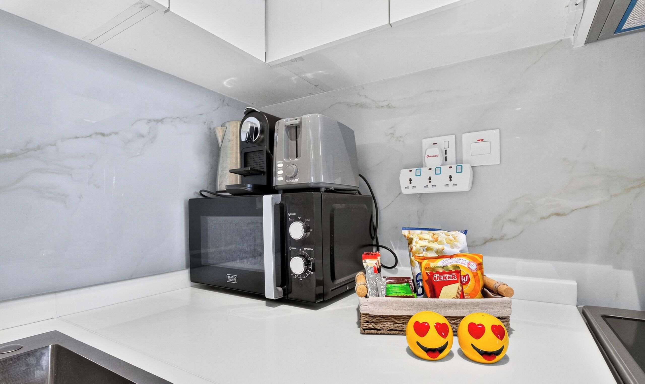 Standard Apartment, City View | Private kitchen