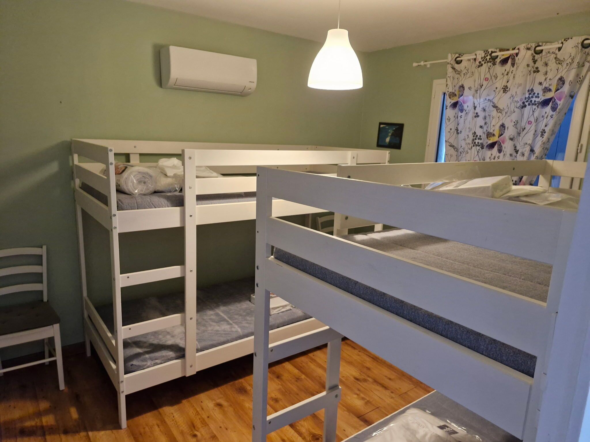 3 bedrooms, iron/ironing board, WiFi
