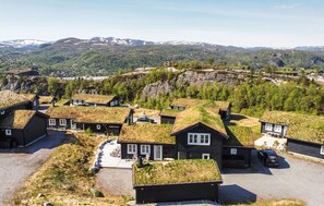 Exterior - Stunning home in Tjørhom with sauna (Tjørhom)