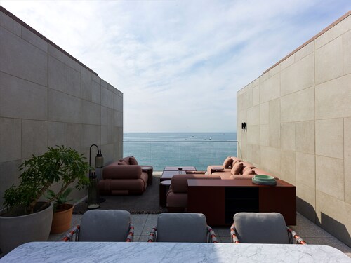 Casa CABaN HAYAMA