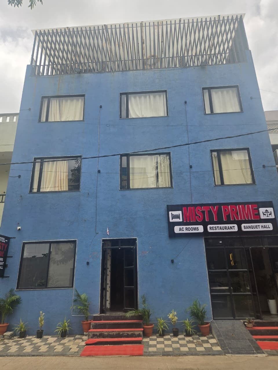Bagian depan properti