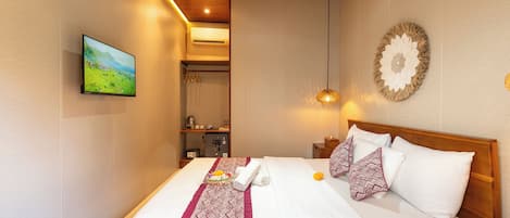 Standard Double Room, Patio, Garden View