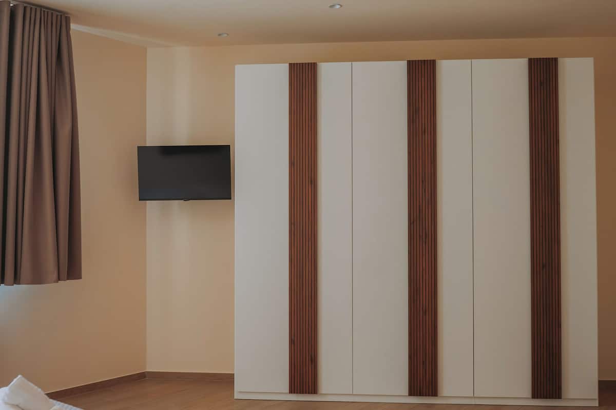 In-room safe, desk, blackout curtains, soundproofing