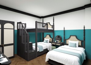 A room with a bunk bed, a desk, and a nightstand. - De Rond au Lac (Hanoi)