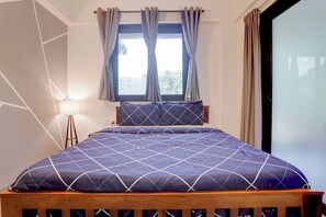 Egyptian cotton sheets, premium bedding, in-room safe, desk - Fabhotel Casa Mandrem (Mandrem)