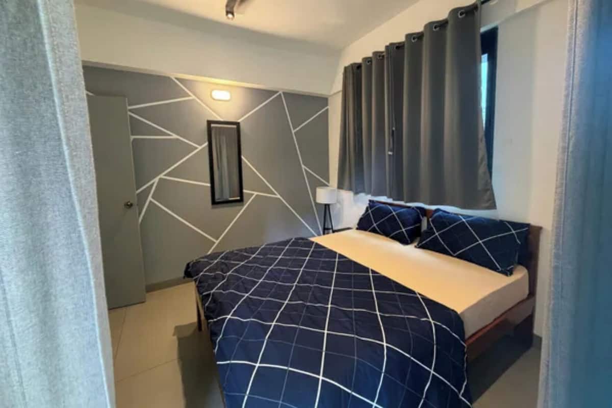 Premium Room | Egyptian cotton sheets, premium bedding, in-room safe, desk