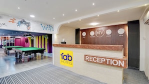 Reception - Fabhotel Mv Luxury Rooms (Hyderabad)