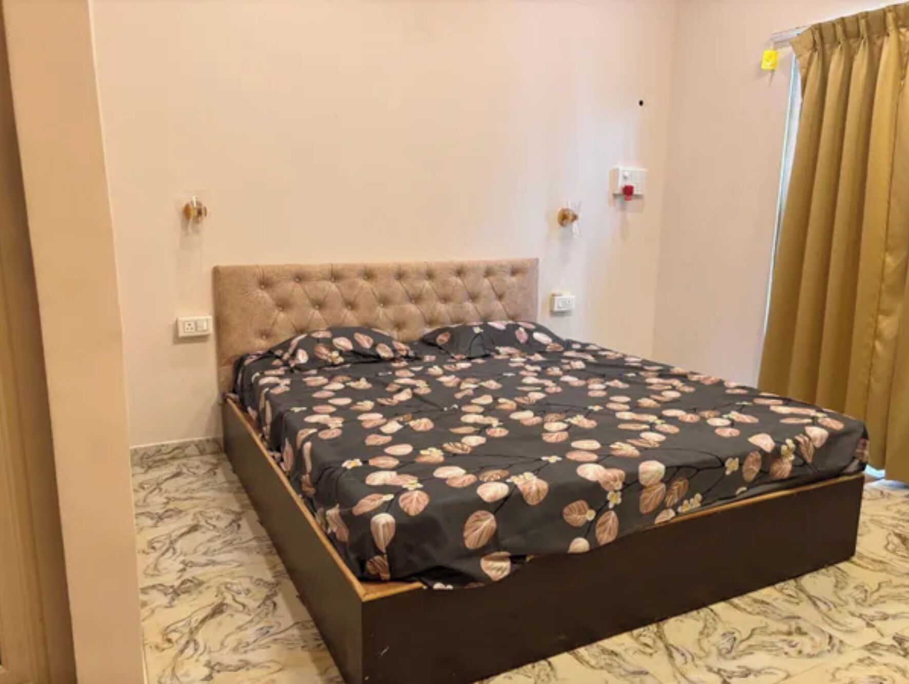 Phòng Deluxe | Bộ trải giường bằng vải cotton Ai Cập, bộ đồ giường cao cấp 