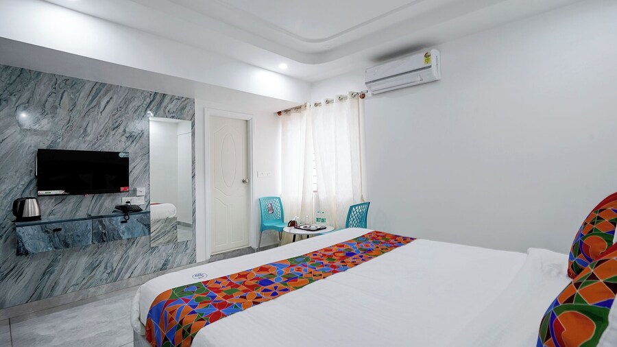 Fabhotel Blue Birds