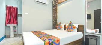 Fabhotel Taj Palace