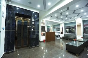Reception - Fabhotel Lotus Star (New Delhi)