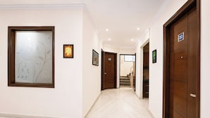 Unclassified image, 2 of 29, button - Fabhotel Red Flag (Gurugram)