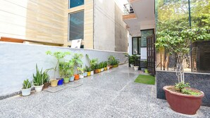 Unclassified image, 4 of 29, button - Fabhotel Red Flag (Gurugram)