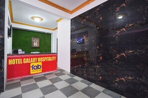 Reception - Fabhotel Galaxy Stay (Pune)
