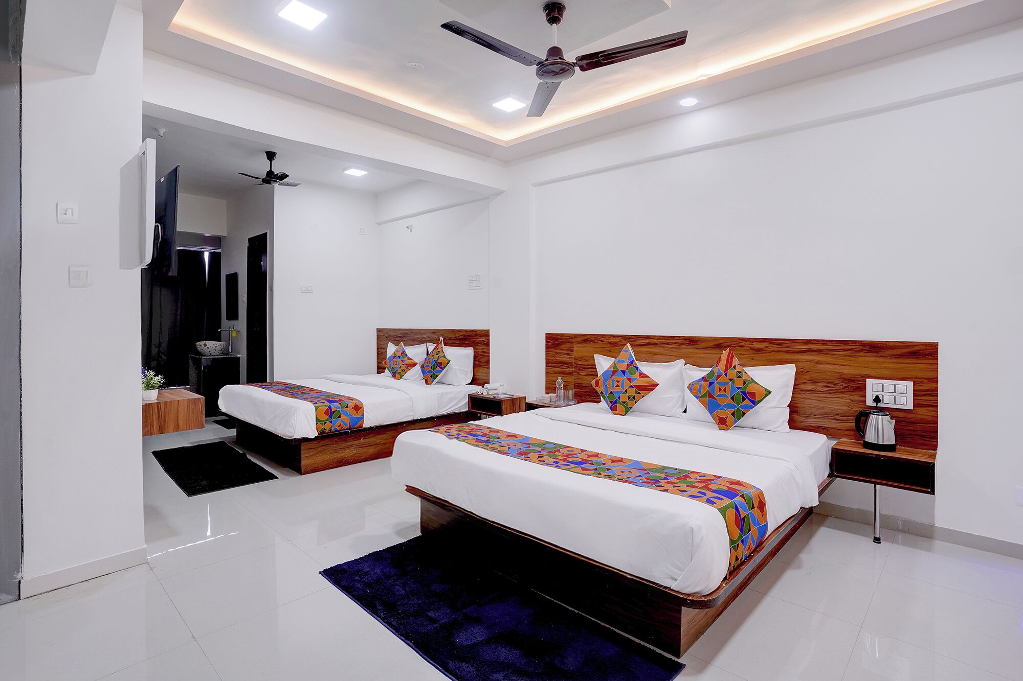Family Room | Egyptian cotton sheets, premium bedding, in-room safe, desk