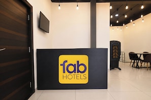 Reception - Fabhotel Shree I (Indore)