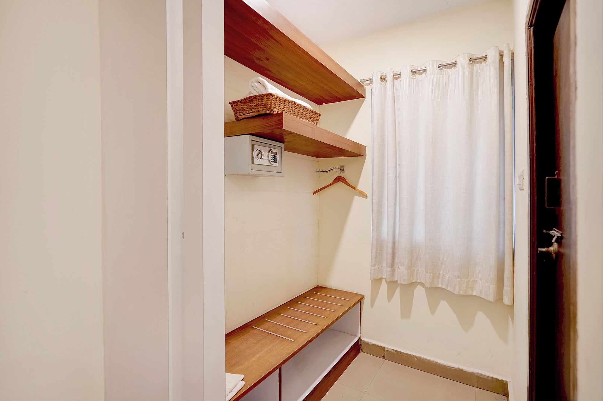 Bettwäsche aus ägyptischer Baumwolle, hochwertige Bettwaren, Zimmersafe