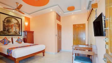 Egyptian cotton sheets, premium bedding, in-room safe, desk