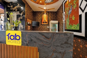 Reception - Fabhotel Le Pondy (Puducherry)