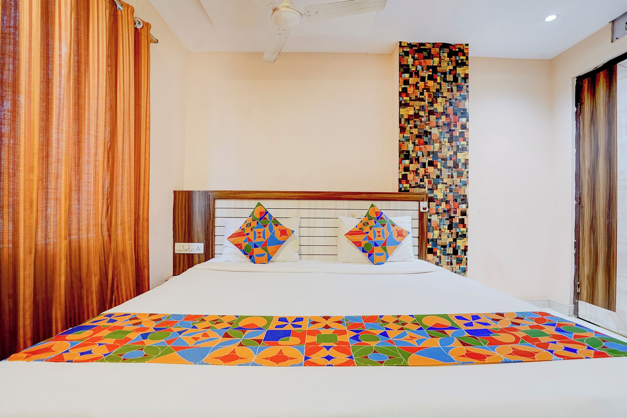 Habitación Deluxe | Sábanas de algodón egipcio, ropa de cama de alta calidad, caja fuerte
