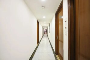 Lobby - Via Under Bridge (New Delhi)
