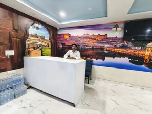 Reception - Fabhotel Pacific View (Jaipur)