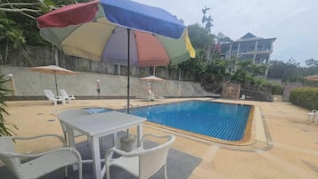 House, 3 Bedrooms | Pool | Outdoor pool