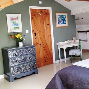 Room - Vrbo Property (Chemillé-en-Anjou)