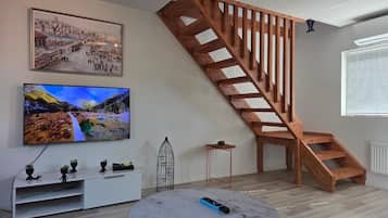 Hus, 2 soverom, røyk | Oppholdsrom