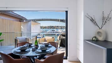 Apartment, 2 Bedrooms, Balcony | Dining room