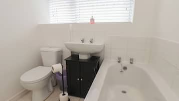 Cottage | Bathroom | Shower