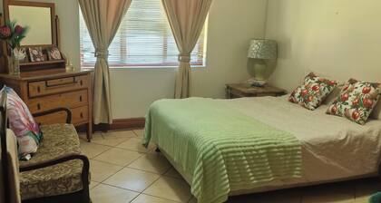 Room-private Guest Room With Full Facili