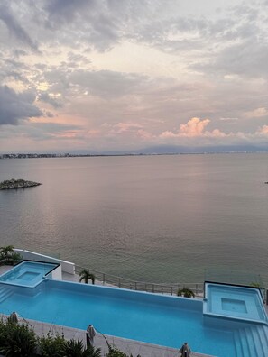 Pool - Luxury Beachfront Nuevo Vallarta Bahiban Residences (Nuevo Nayarit)