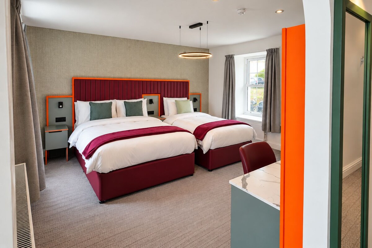 In-room safe, desk, laptop workspace, iron/ironing board